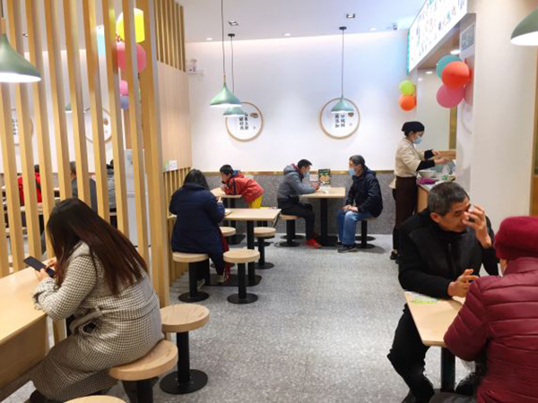 袁記云餃加盟開店要多少錢，袁記餃子加盟費(fèi)電話